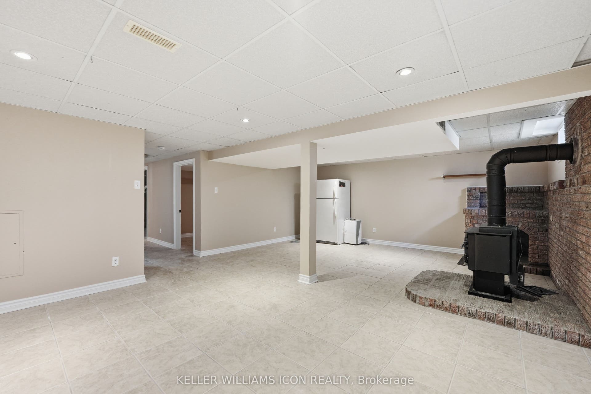 103 Harris Place, Meadowlands - Crestview And Area, Ottawa ON K2G 2P7