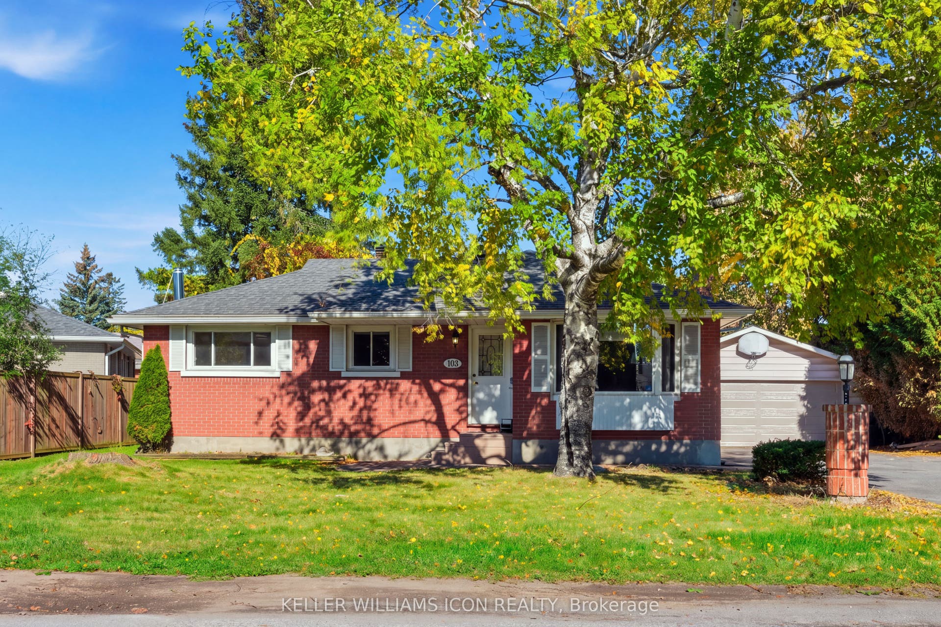 103 Harris Place, Meadowlands - Crestview And Area, Ottawa ON K2G 2P7