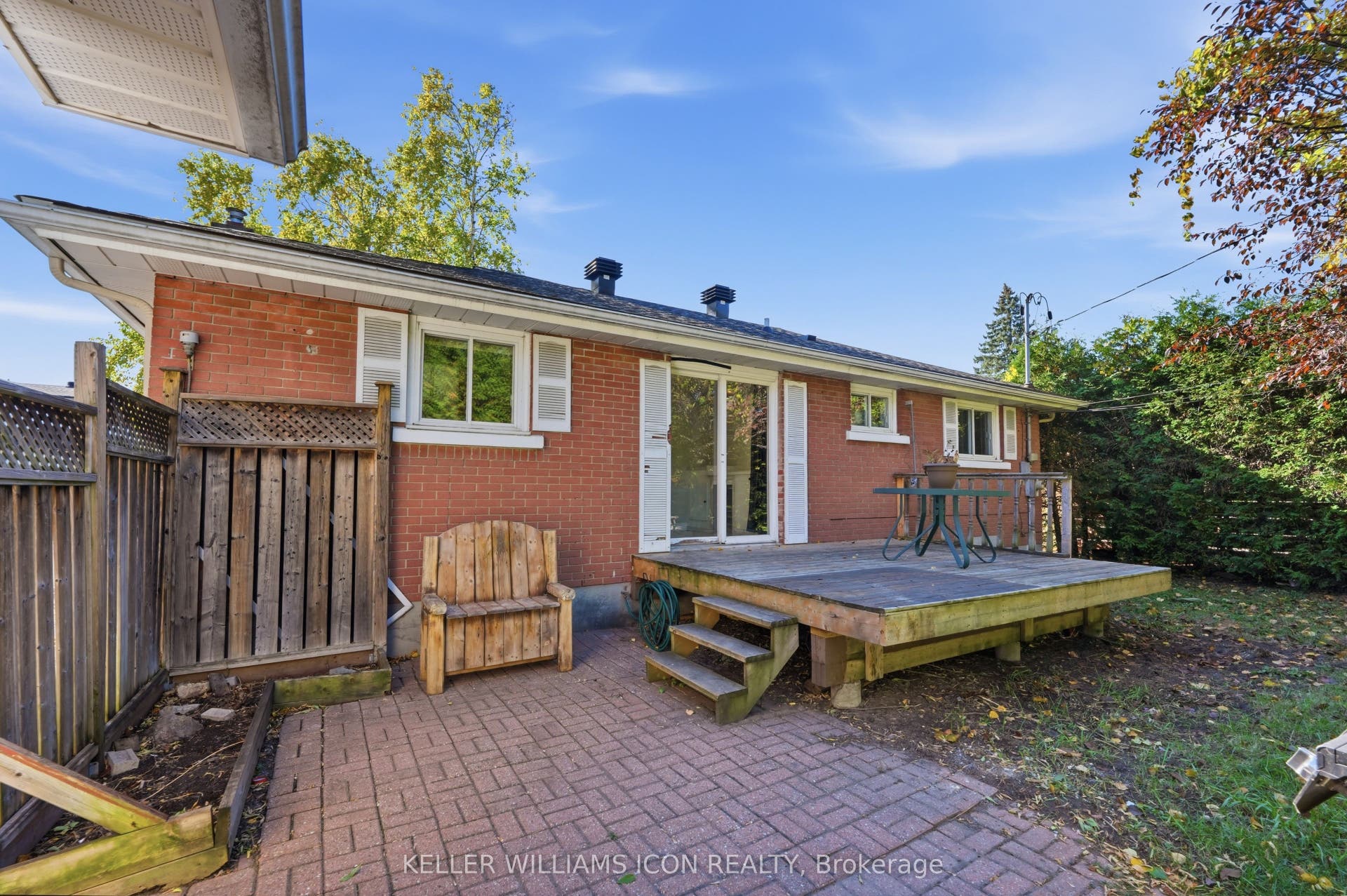 103 Harris Place, Meadowlands - Crestview And Area, Ottawa ON K2G 2P7