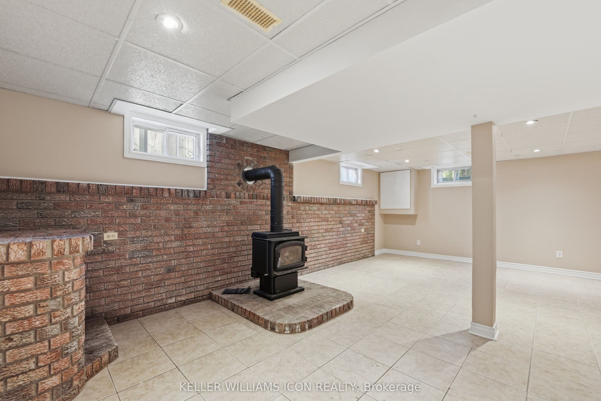 103 Harris Place, Meadowlands - Crestview And Area, Ottawa ON K2G 2P7