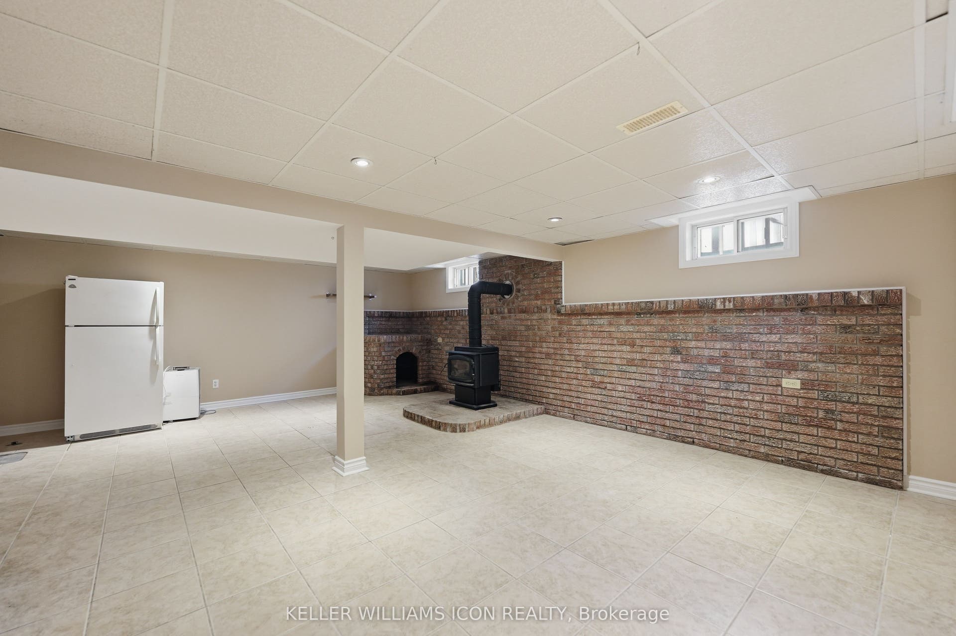 103 Harris Place, Meadowlands - Crestview And Area, Ottawa ON K2G 2P7