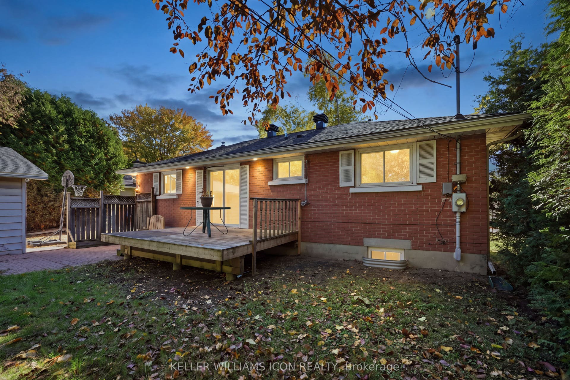 103 Harris Place, Meadowlands - Crestview And Area, Ottawa ON K2G 2P7