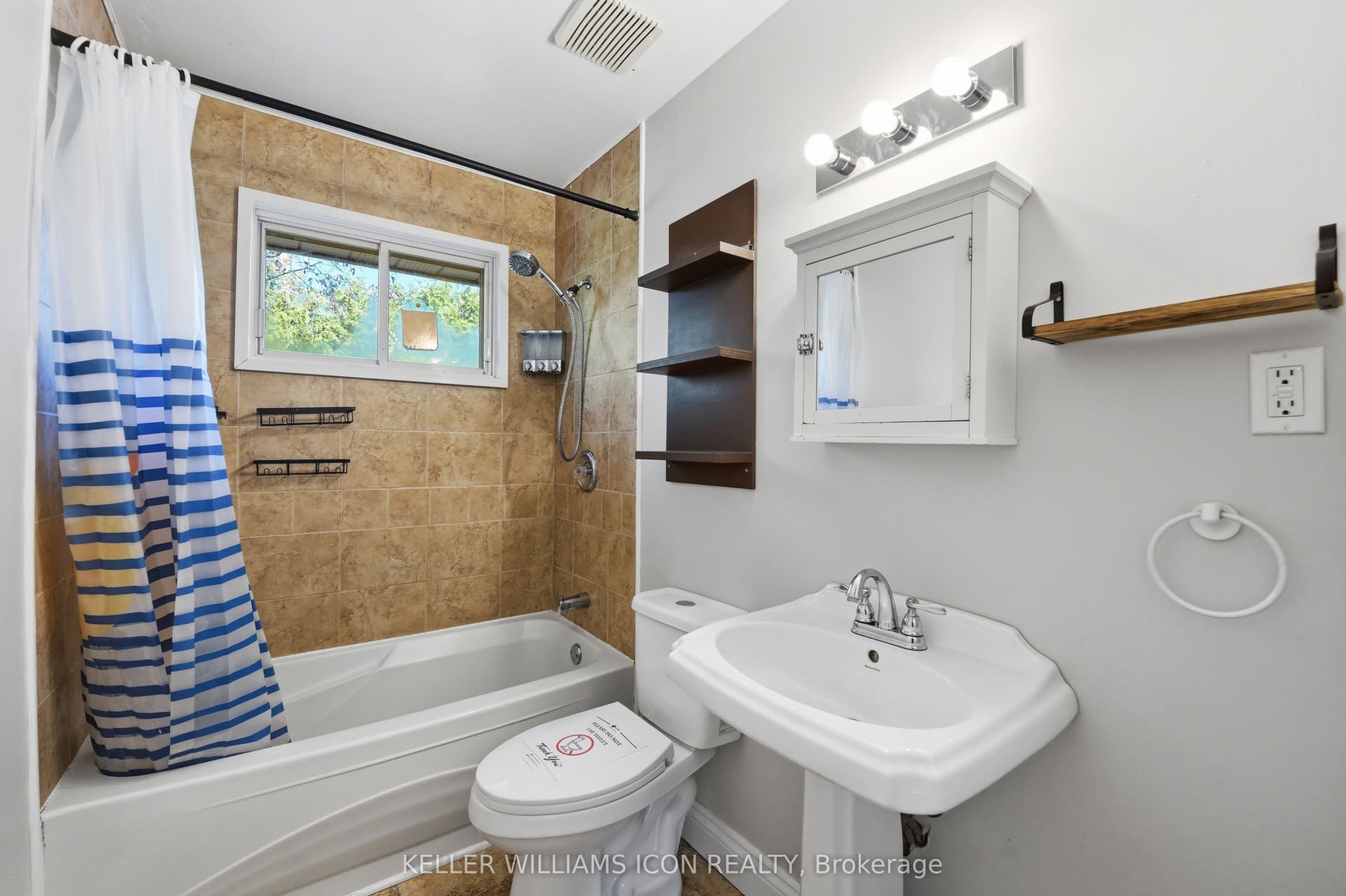 103 Harris Place, Meadowlands - Crestview And Area, Ottawa ON K2G 2P7