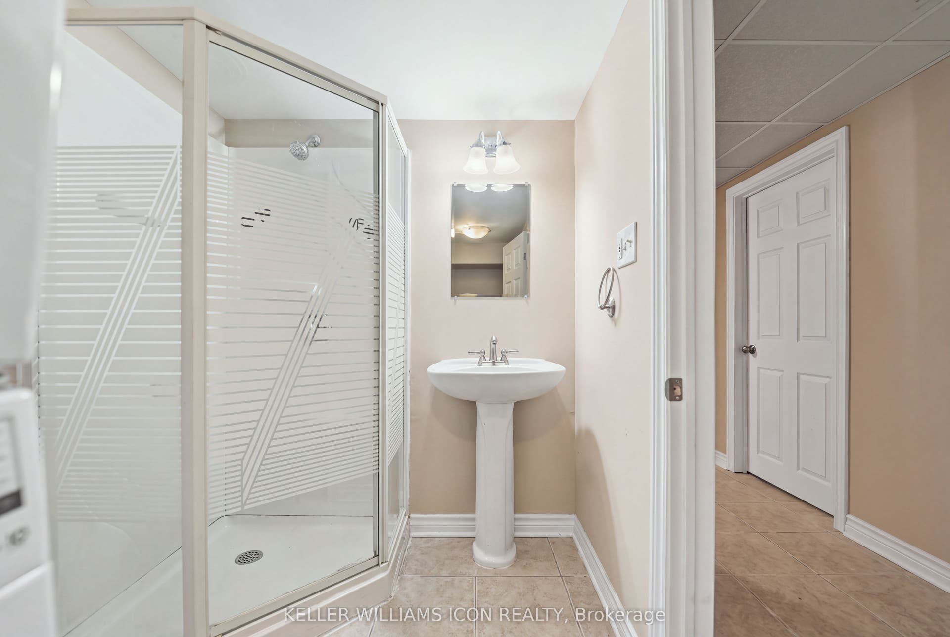 103 Harris Place, Meadowlands - Crestview And Area, Ottawa ON K2G 2P7
