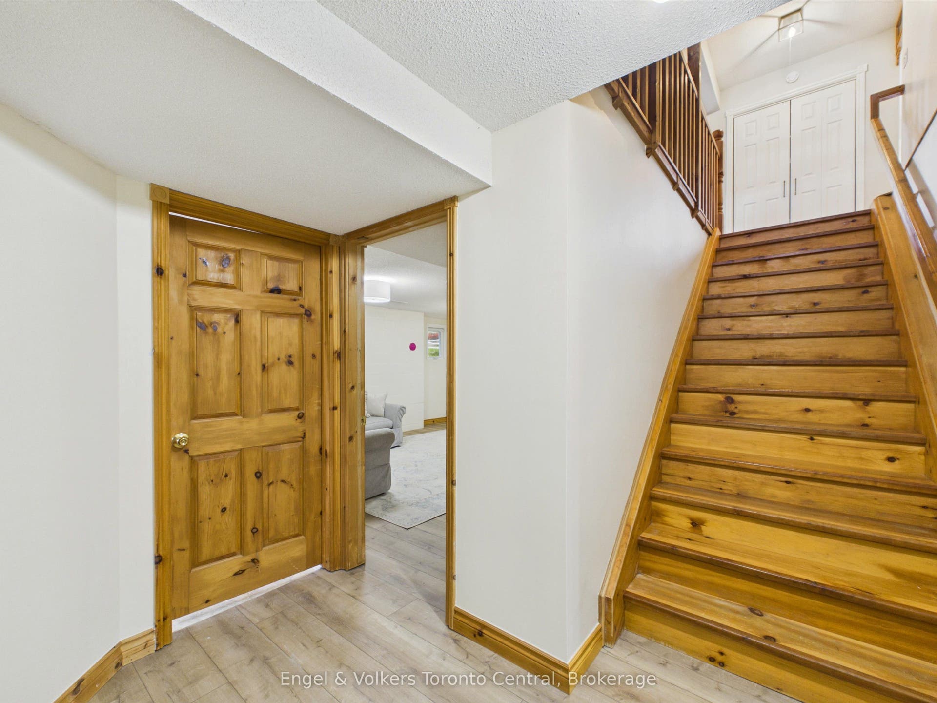 1984 Hwy 141 Highway, Muskoka Lakes, Muskoka ON P0B 1M0
