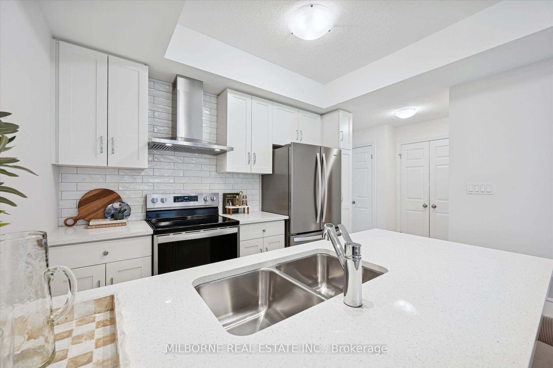14 Thatcher Drive, Guelph, Wellington ON N1L 0R8