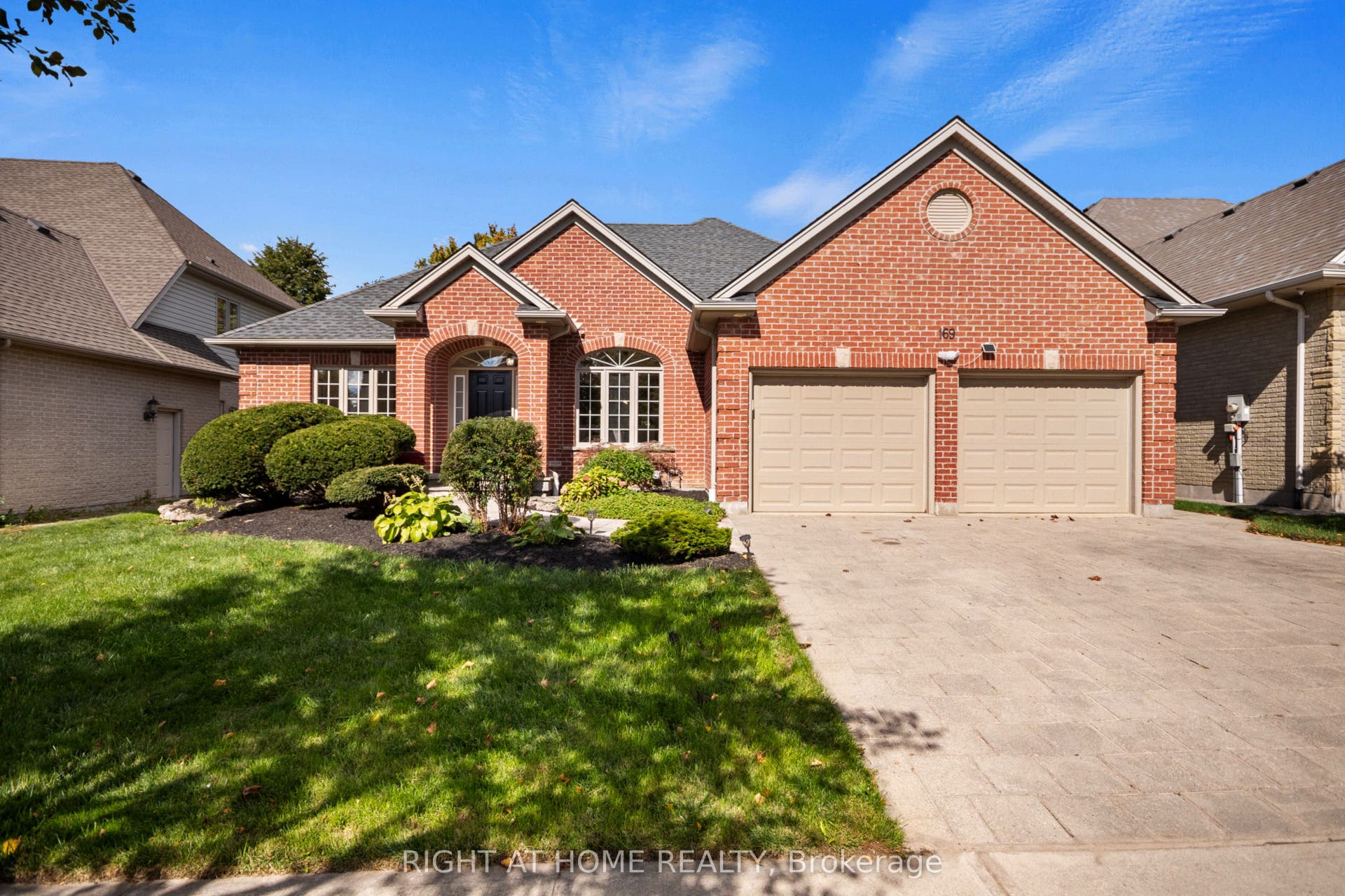 169 West Rivertrace Walk, London North, Middlesex ON N6G 5J9