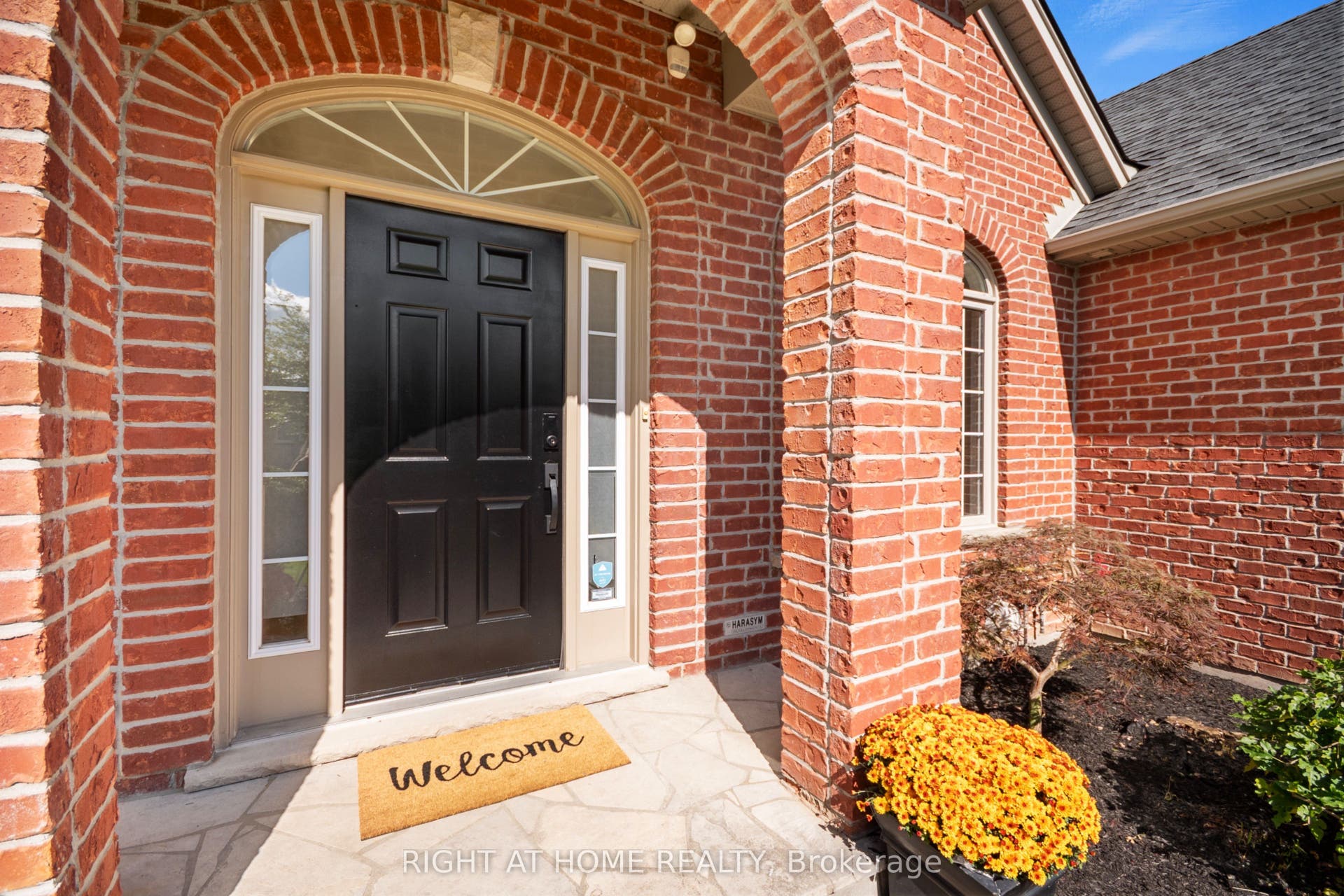 169 West Rivertrace Walk, London North, Middlesex ON N6G 5J9