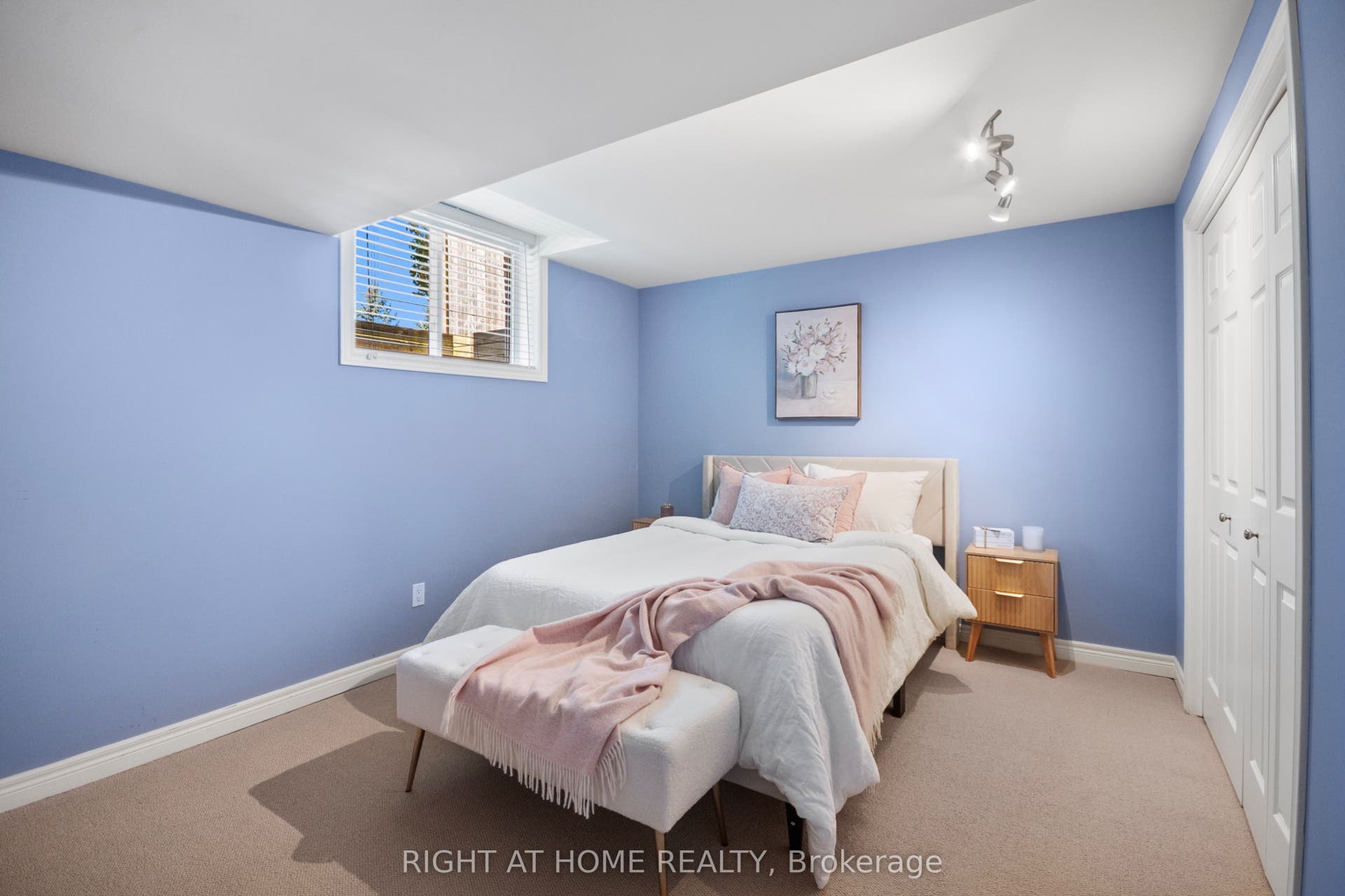 169 West Rivertrace Walk, London North, Middlesex ON N6G 5J9