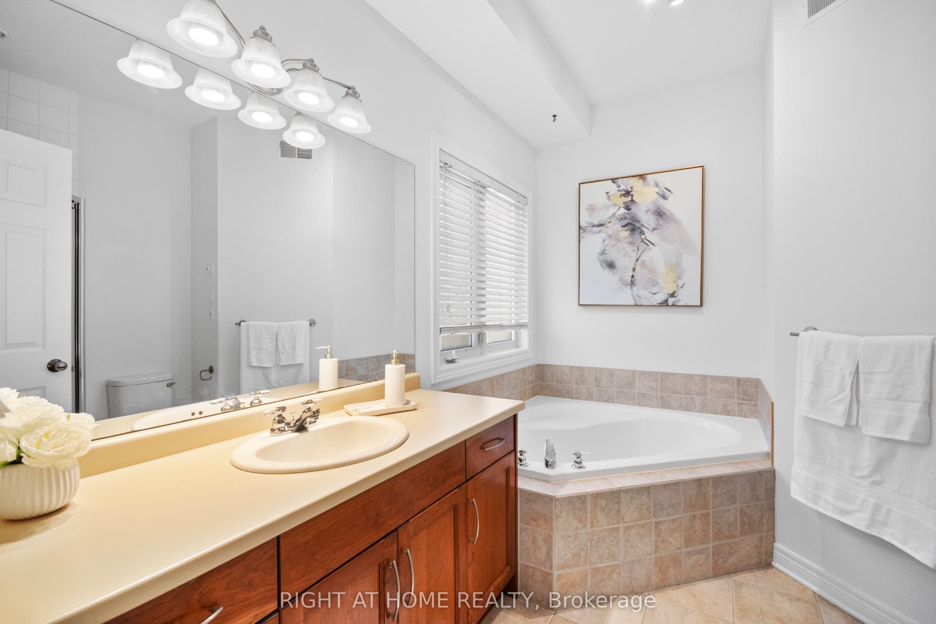 169 West Rivertrace Walk, London North, Middlesex ON N6G 5J9