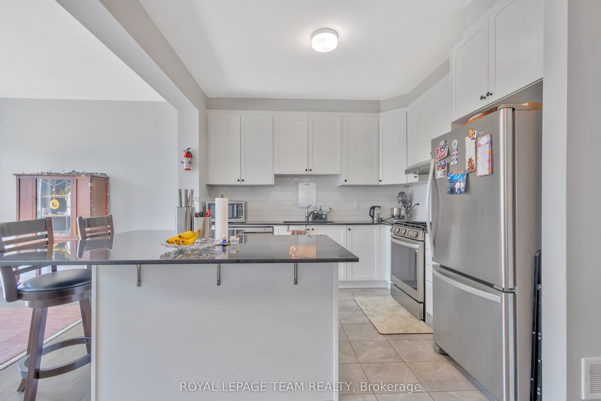 2501 Watercolours Way, Barrhaven, Ottawa ON K2J 7B1 2501 Watercolours Way, Barrhaven, Ottawa ON K2J 7B1