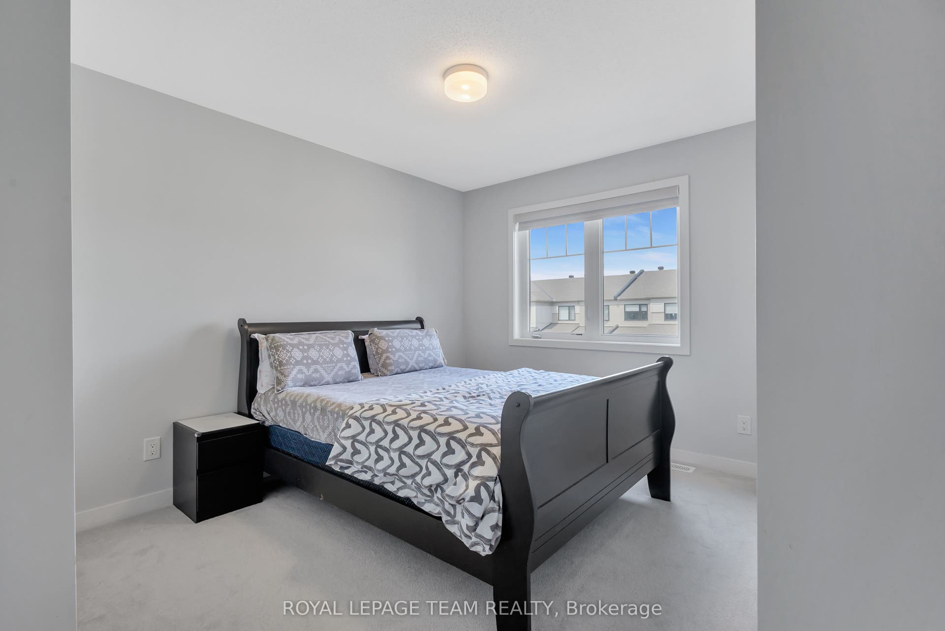 2501 Watercolours Way, Barrhaven, Ottawa ON K2J 7B1 2501 Watercolours Way, Barrhaven, Ottawa ON K2J 7B1