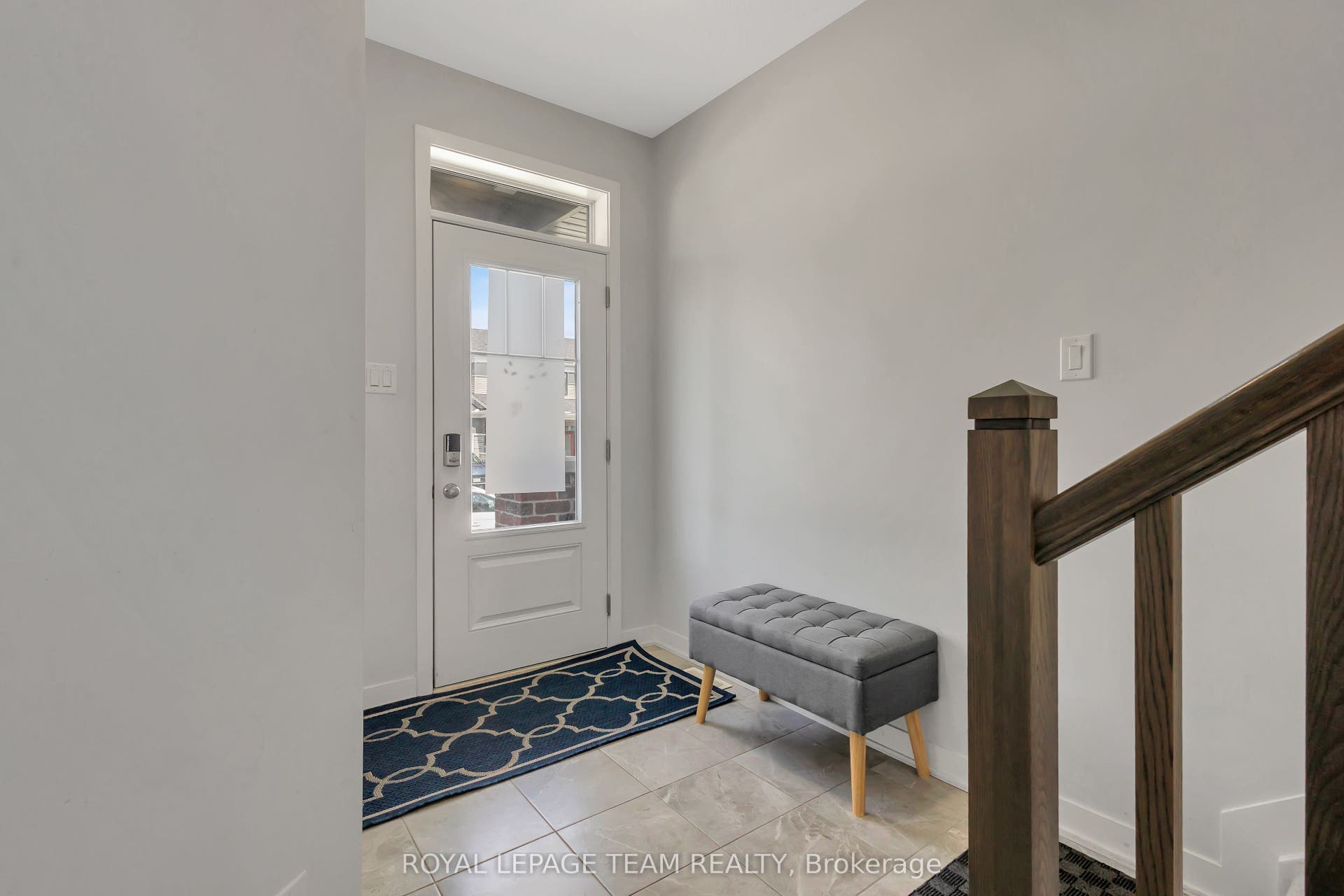 2501 Watercolours Way, Barrhaven, Ottawa ON K2J 7B1 2501 Watercolours Way, Barrhaven, Ottawa ON K2J 7B1