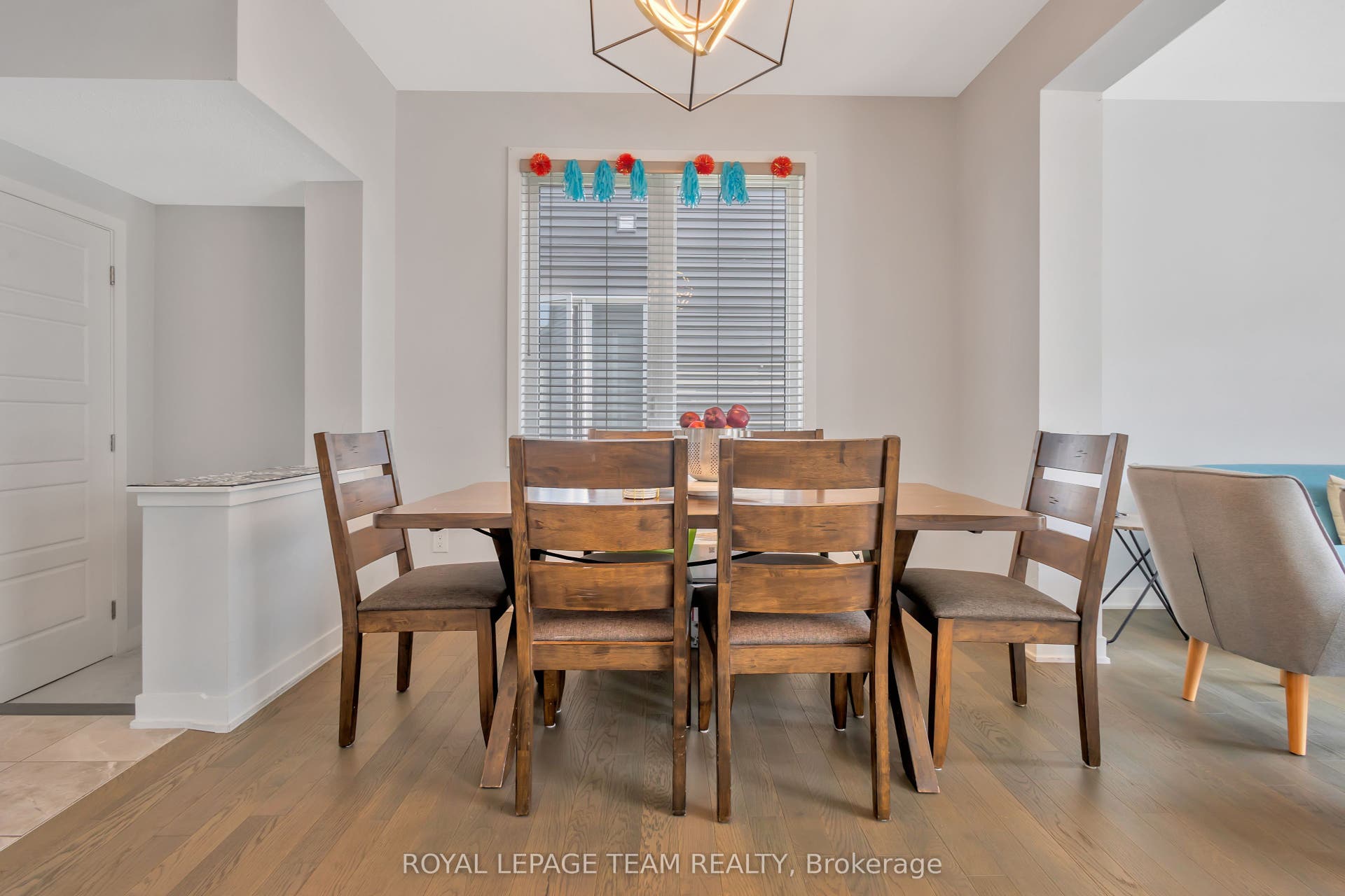 2501 Watercolours Way, Barrhaven, Ottawa ON K2J 7B1 2501 Watercolours Way, Barrhaven, Ottawa ON K2J 7B1