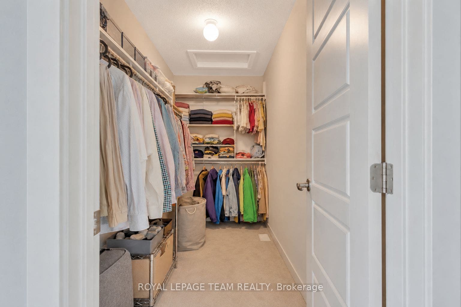 2501 Watercolours Way, Barrhaven, Ottawa ON K2J 7B1 2501 Watercolours Way, Barrhaven, Ottawa ON K2J 7B1