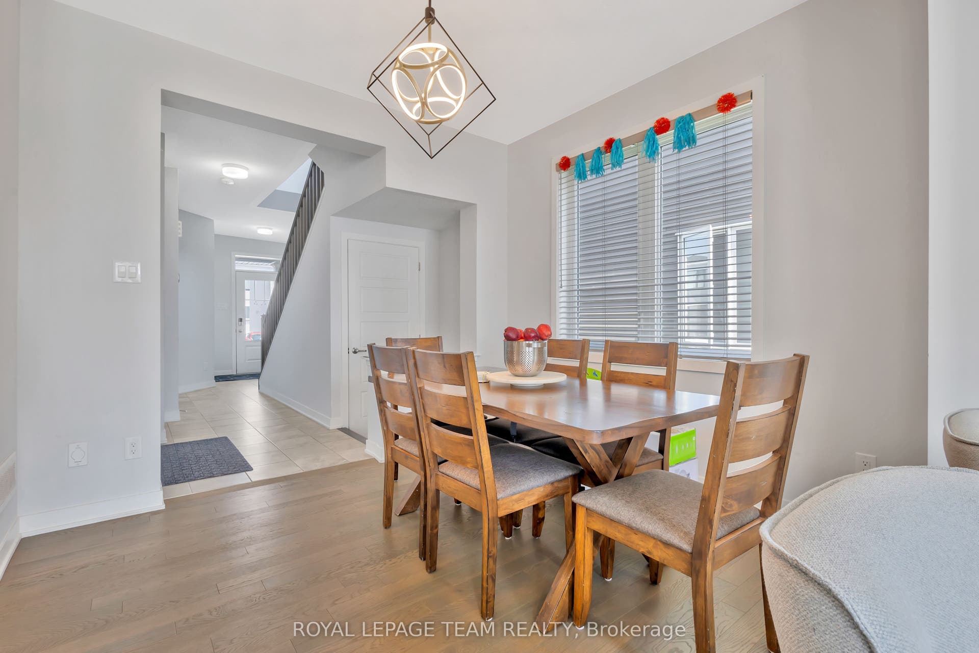 2501 Watercolours Way, Barrhaven, Ottawa ON K2J 7B1 2501 Watercolours Way, Barrhaven, Ottawa ON K2J 7B1