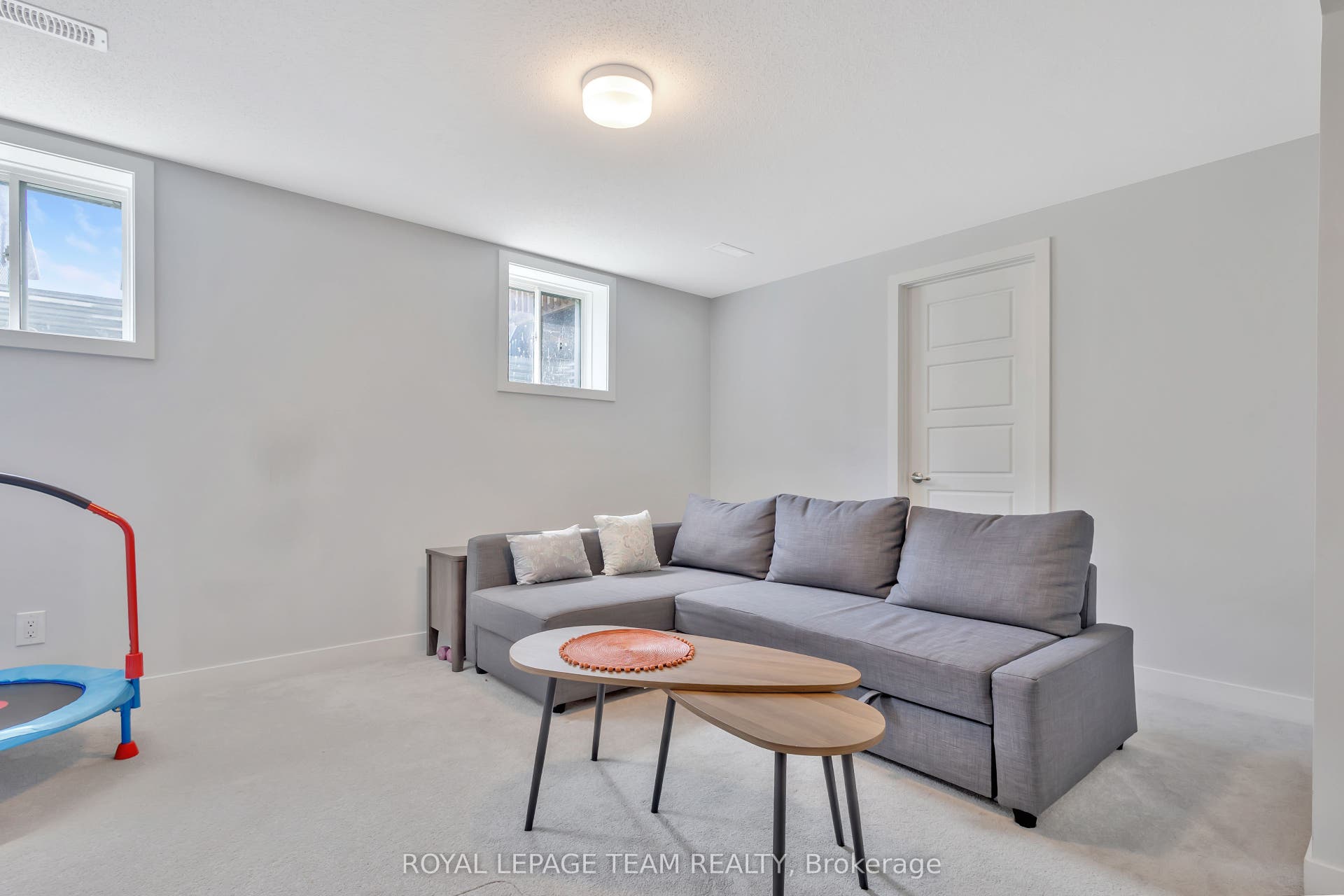 2501 Watercolours Way, Barrhaven, Ottawa ON K2J 7B1 2501 Watercolours Way, Barrhaven, Ottawa ON K2J 7B1