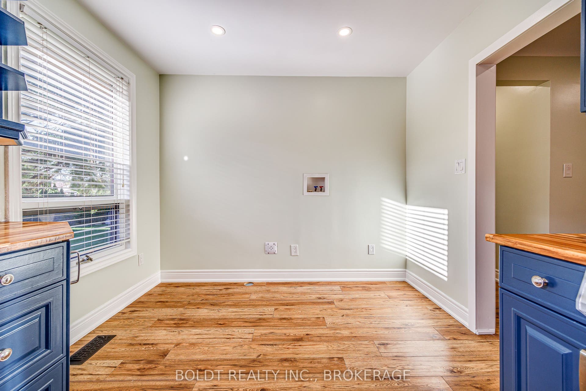 12 Bayshore Crescent, St. Catharines, Niagara ON L2N 5Y4