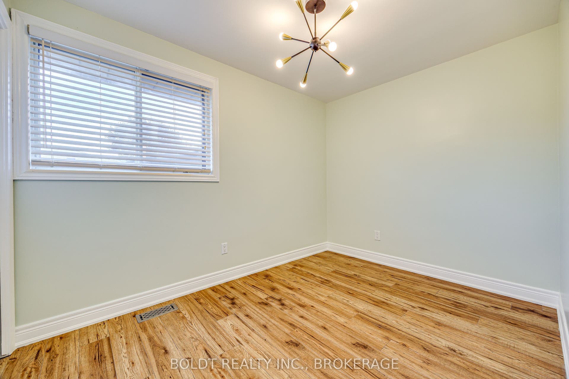 12 Bayshore Crescent, St. Catharines, Niagara ON L2N 5Y4