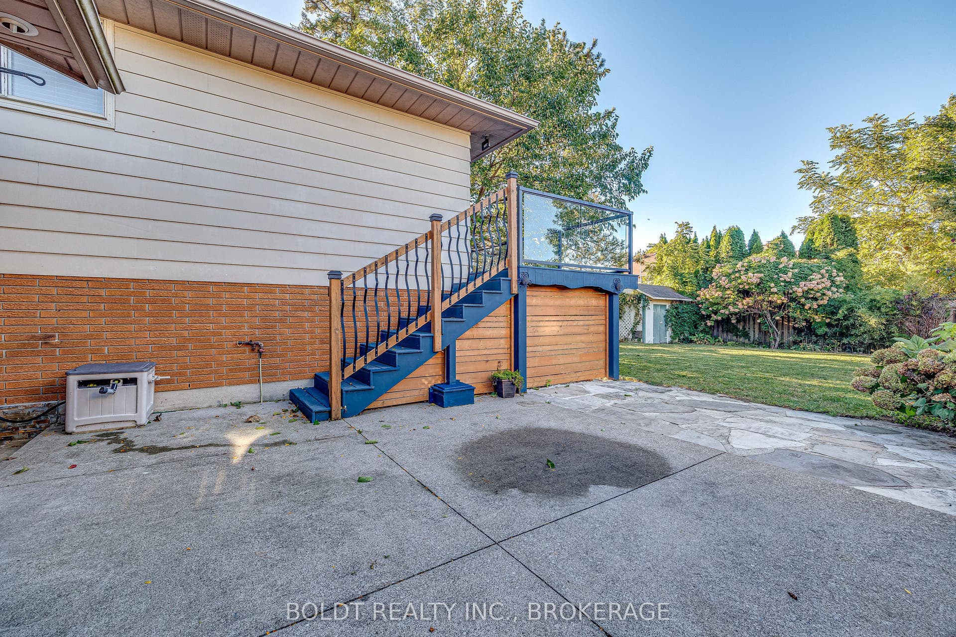 12 Bayshore Crescent, St. Catharines, Niagara ON L2N 5Y4