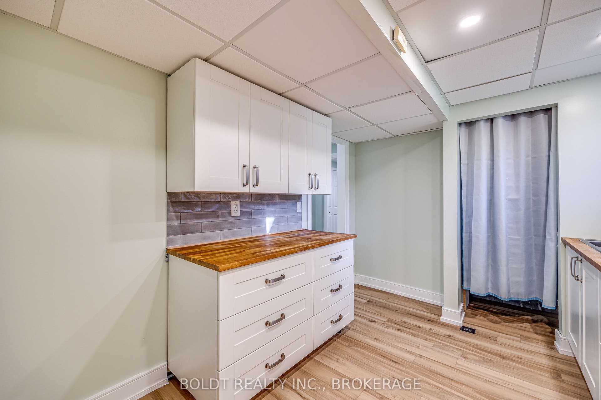12 Bayshore Crescent, St. Catharines, Niagara ON L2N 5Y4