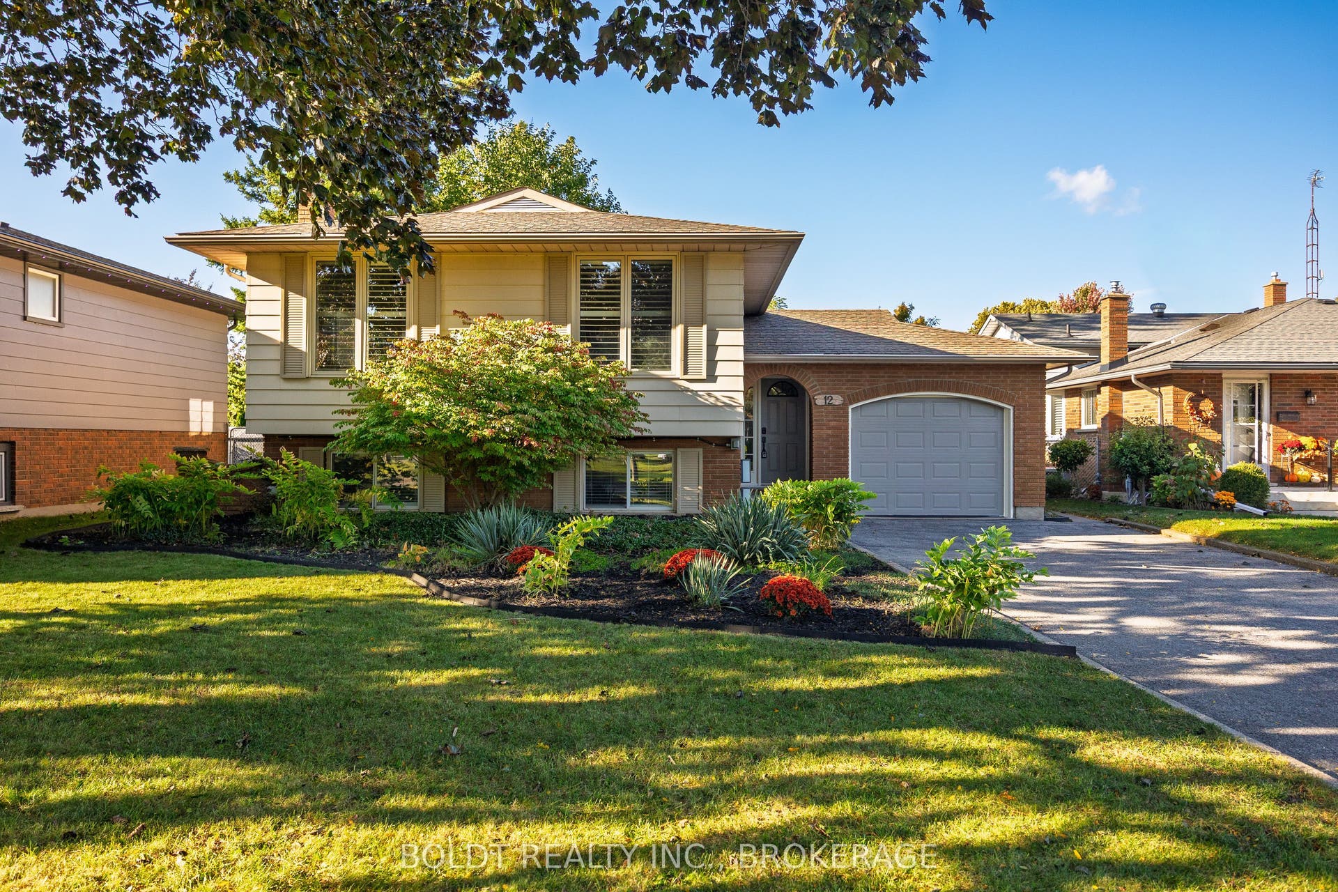 12 Bayshore Crescent, St. Catharines, Niagara ON L2N 5Y4