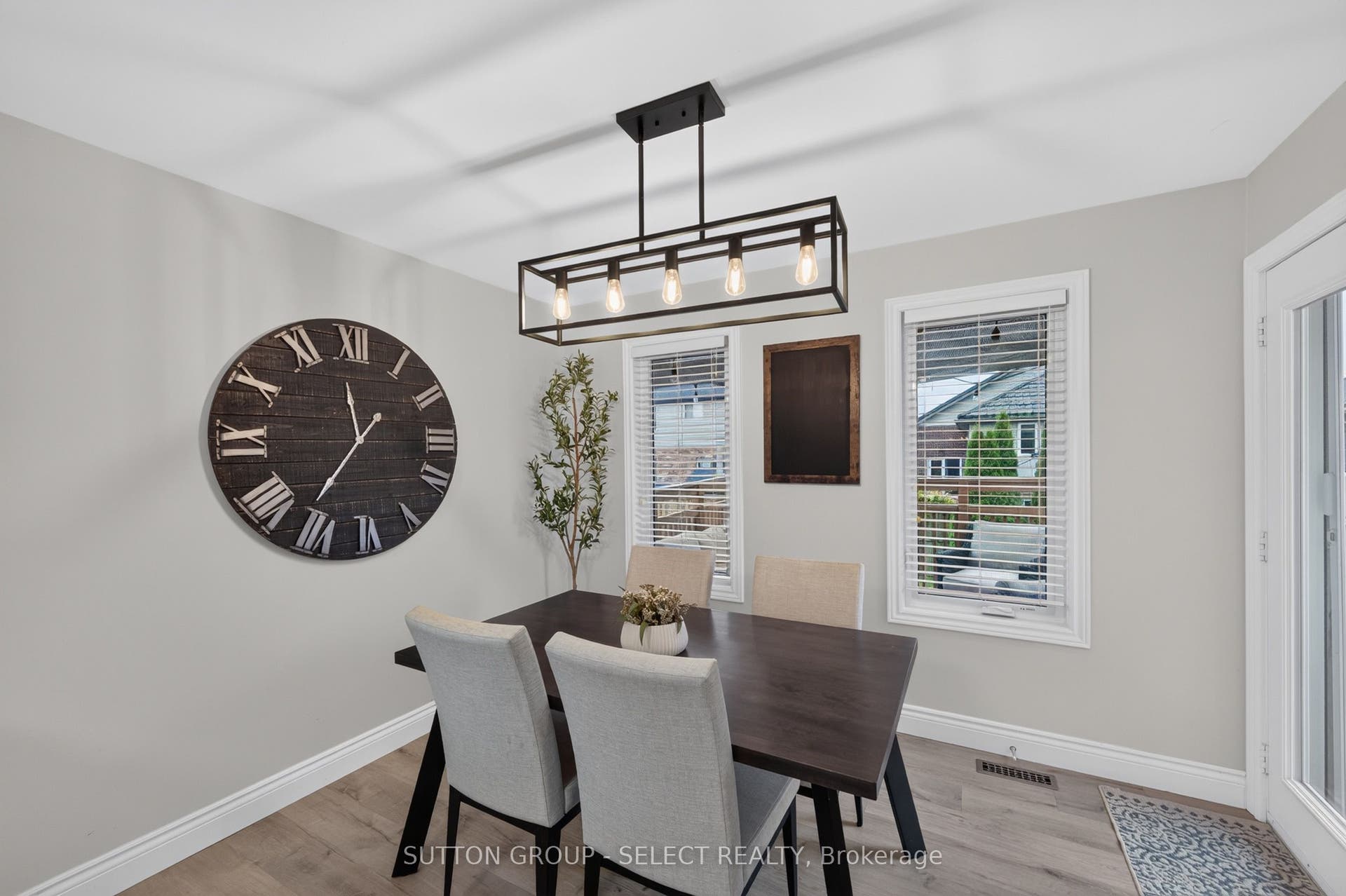 1801 Seymour Crescent, London North, Middlesex ON N6G 5N4