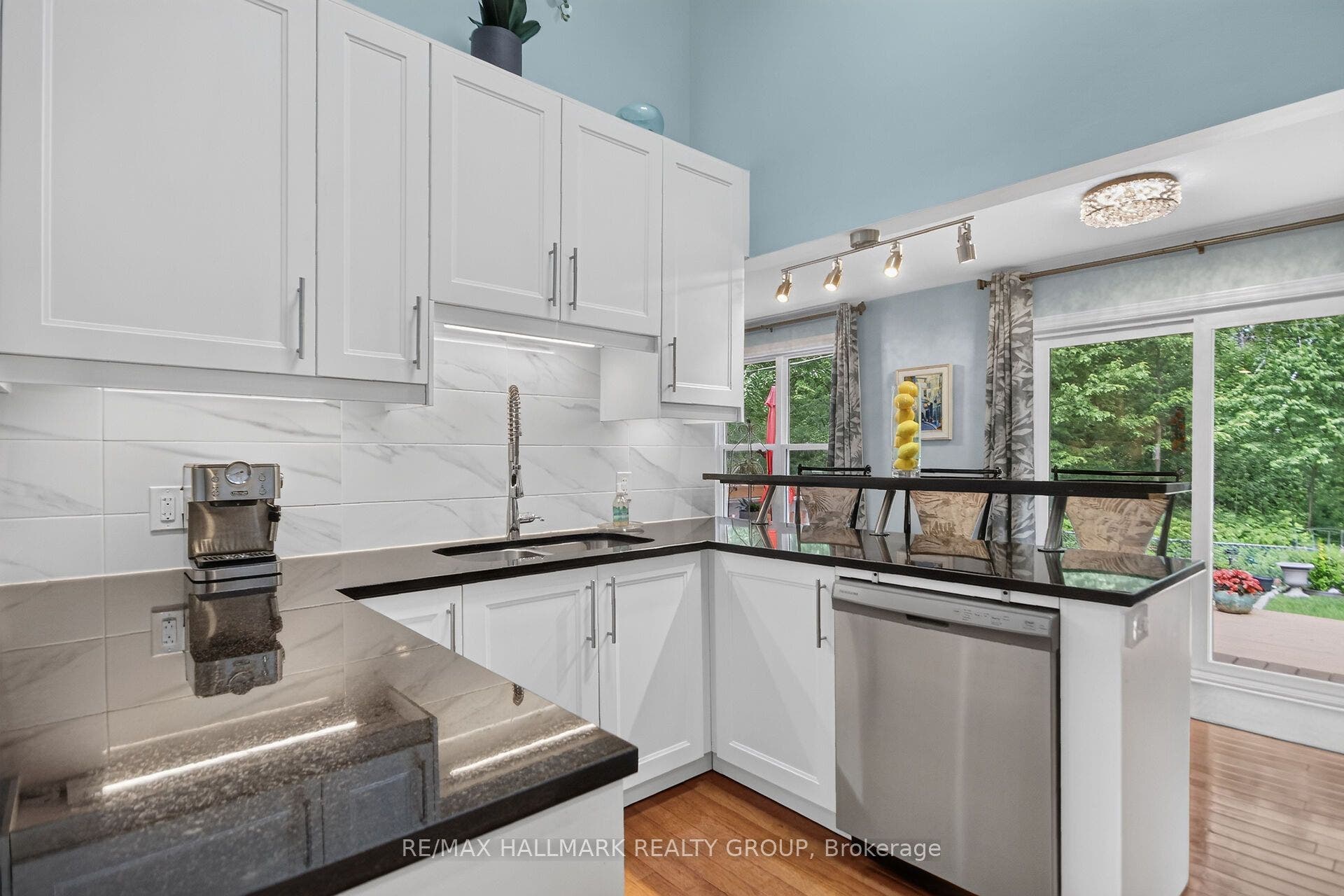 1965 Rosebella Avenue, Blossom Park - Airport And Area, Ottawa ON K1T 1G6