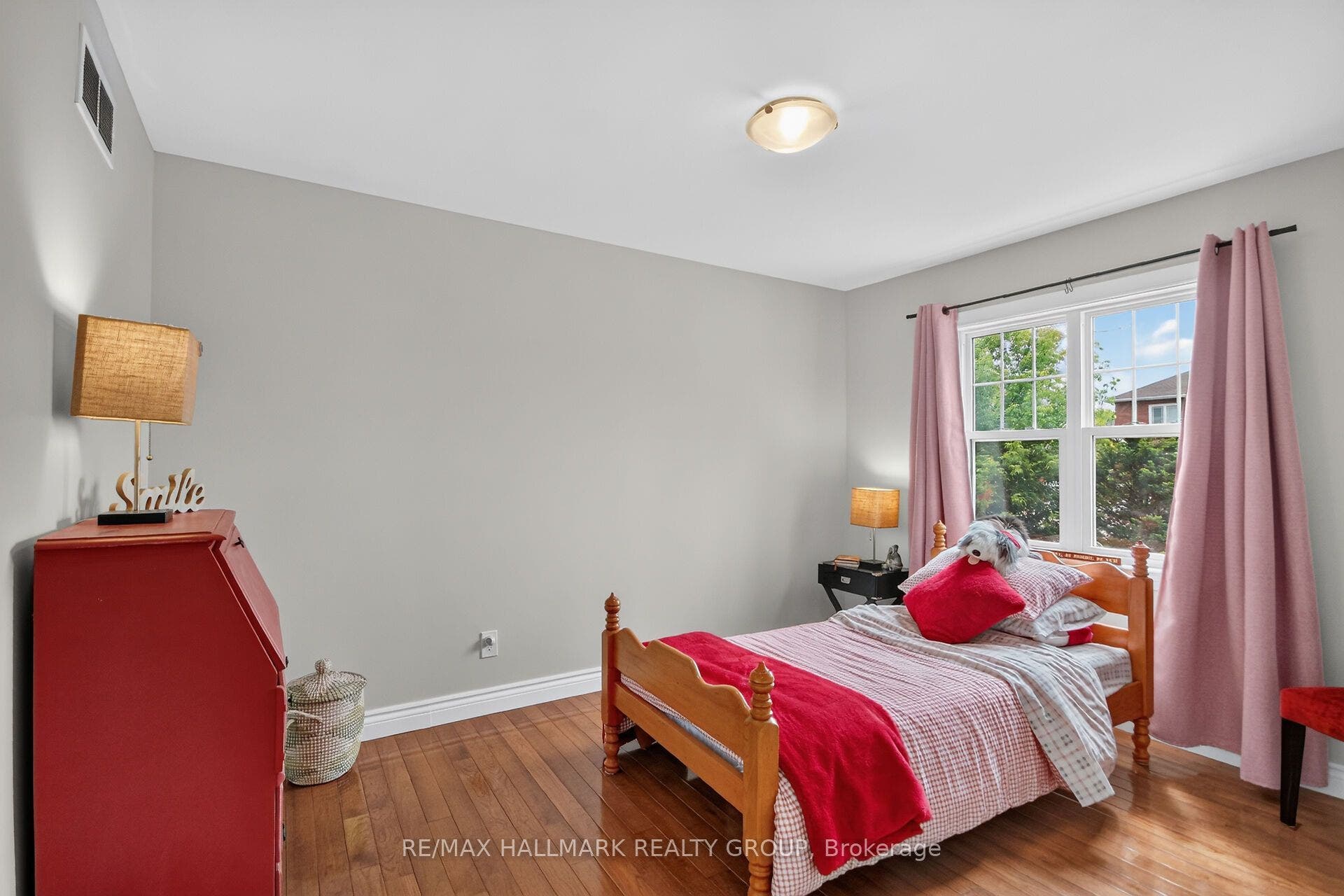 1965 Rosebella Avenue, Blossom Park - Airport And Area, Ottawa ON K1T 1G6