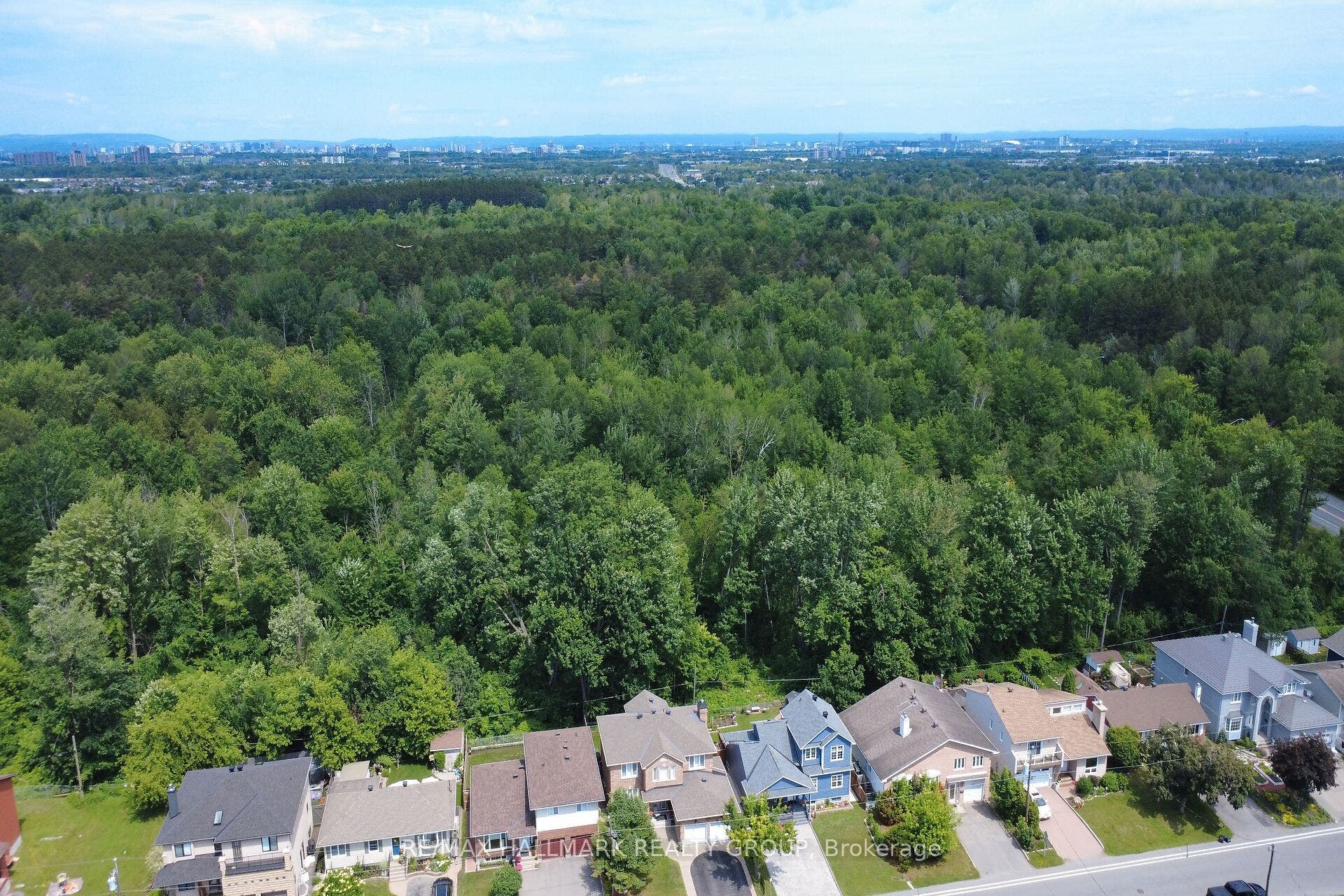 1965 Rosebella Avenue, Blossom Park - Airport And Area, Ottawa ON K1T 1G6