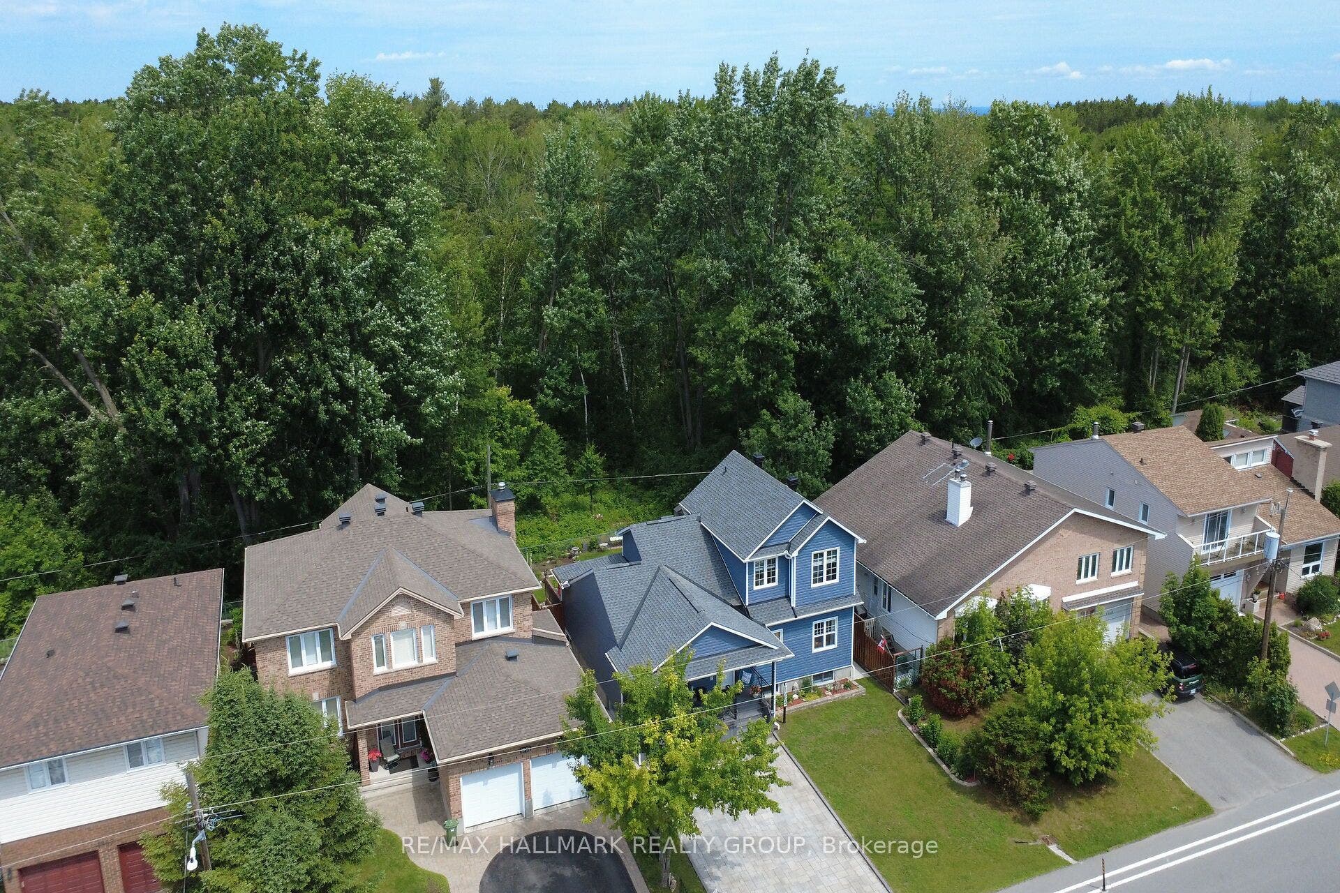 1965 Rosebella Avenue, Blossom Park - Airport And Area, Ottawa ON K1T 1G6