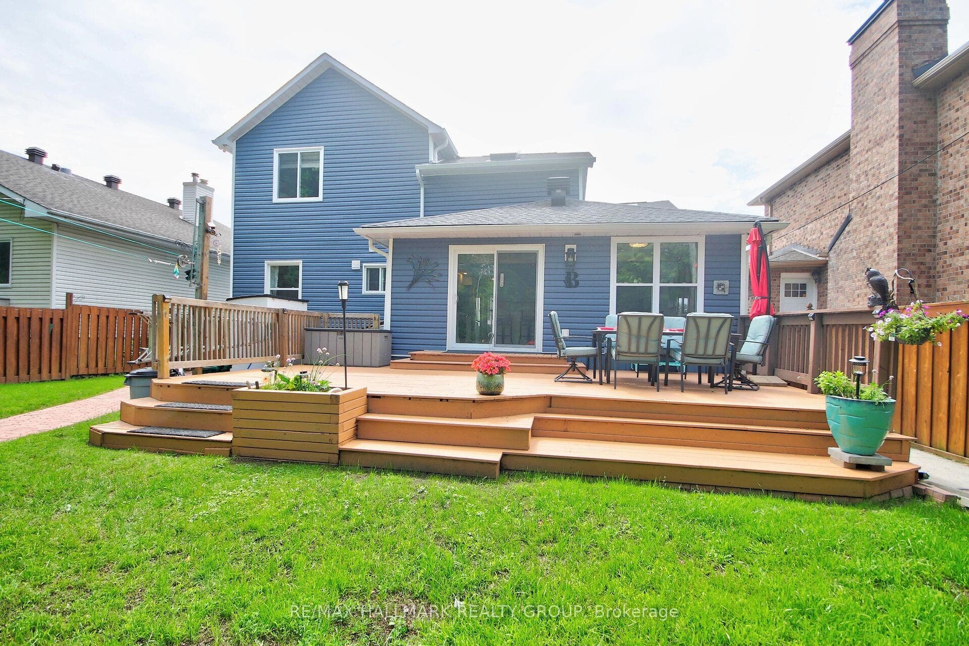 1965 Rosebella Avenue, Blossom Park - Airport And Area, Ottawa ON K1T 1G6
