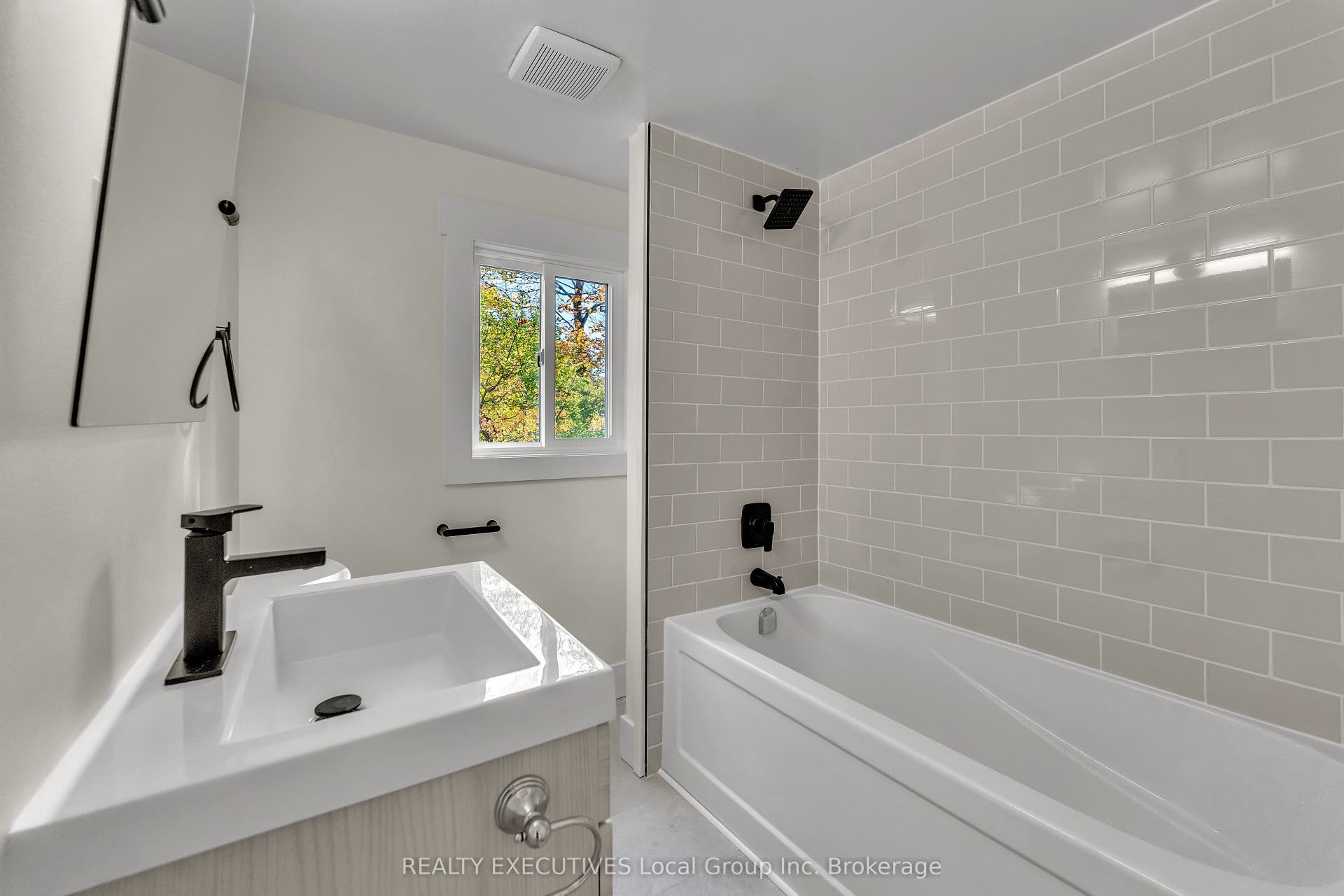 650 Widdifield Station Road, North Bay, Nipissing ON P1B 8G2
