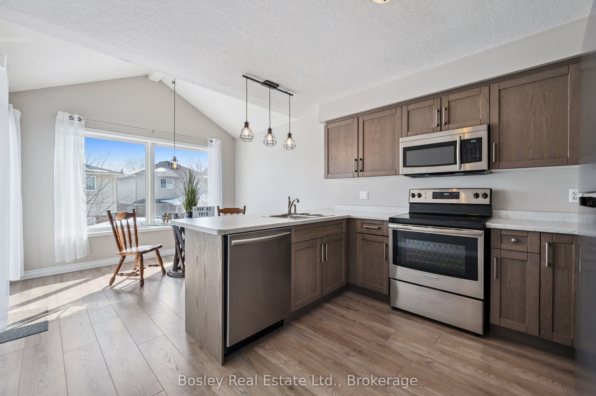 317 Grange Road, Guelph, Wellington ON N1E 7B5