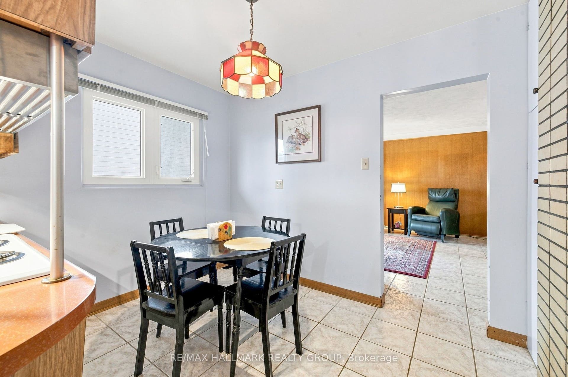 855 Mountainview Avenue, Britannia Heights - Queensway Terrace N And Area, Ottawa ON K2B 5G1 855 Mountainview Avenue, Britannia Heights - Queensway Terrace N And Area, Ottawa ON K2B 5G1