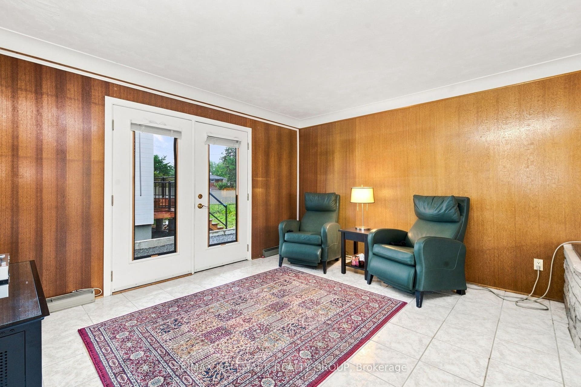855 Mountainview Avenue, Britannia Heights - Queensway Terrace N And Area, Ottawa ON K2B 5G1 855 Mountainview Avenue, Britannia Heights - Queensway Terrace N And Area, Ottawa ON K2B 5G1