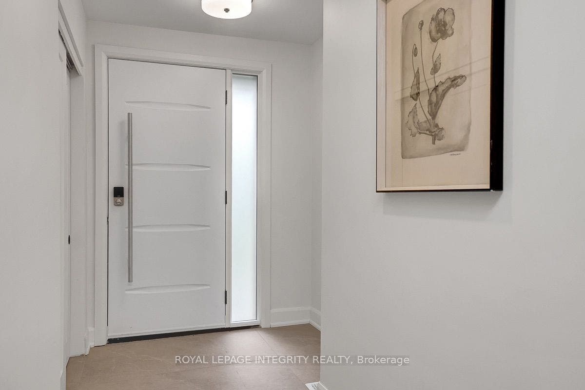 8 Brian Crescent, Qualicum - Bruce Farm - Greenbelt And Area, Ottawa ON K2H 6X3
