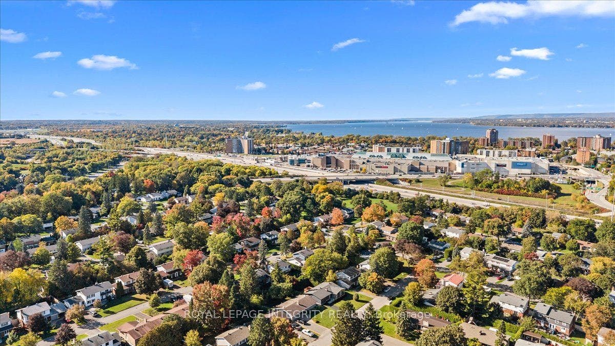8 Brian Crescent, Qualicum - Bruce Farm - Greenbelt And Area, Ottawa ON K2H 6X3