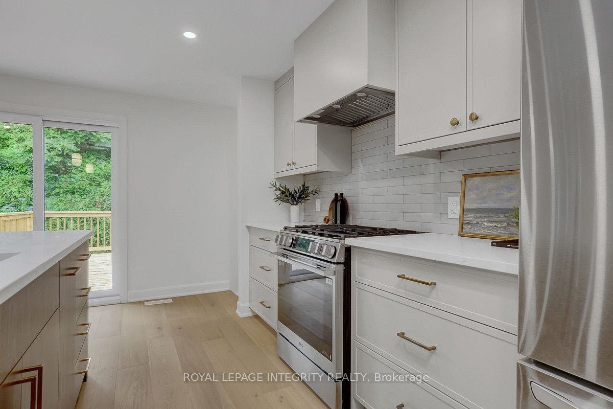 8 Brian Crescent, Qualicum - Bruce Farm - Greenbelt And Area, Ottawa ON K2H 6X3