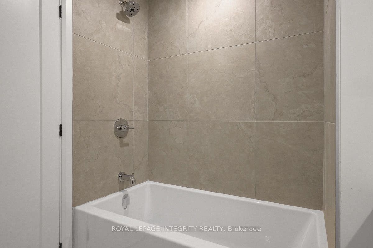 8 Brian Crescent, Qualicum - Bruce Farm - Greenbelt And Area, Ottawa ON K2H 6X3