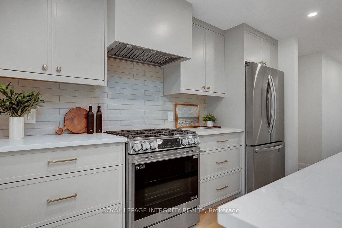 8 Brian Crescent, Qualicum - Bruce Farm - Greenbelt And Area, Ottawa ON K2H 6X3