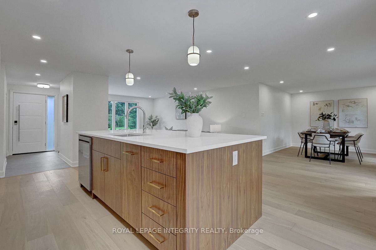 8 Brian Crescent, Qualicum - Bruce Farm - Greenbelt And Area, Ottawa ON K2H 6X3