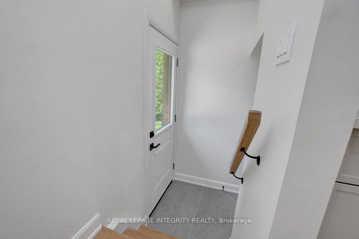 8 Brian Crescent, Qualicum - Bruce Farm - Greenbelt And Area, Ottawa ON K2H 6X3
