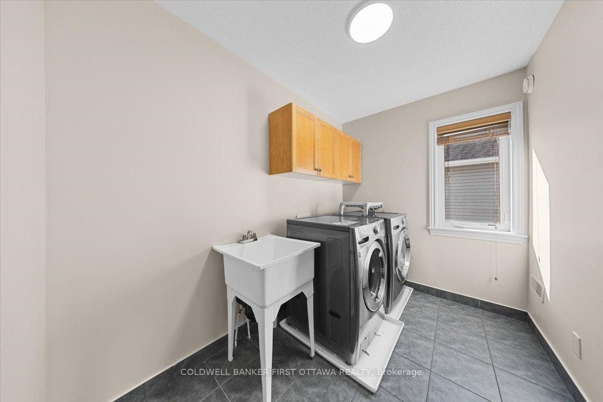 2898 FINDLAY CREEK Drive, Blossom Park - Airport And Area, Ottawa ON K1T 0G6