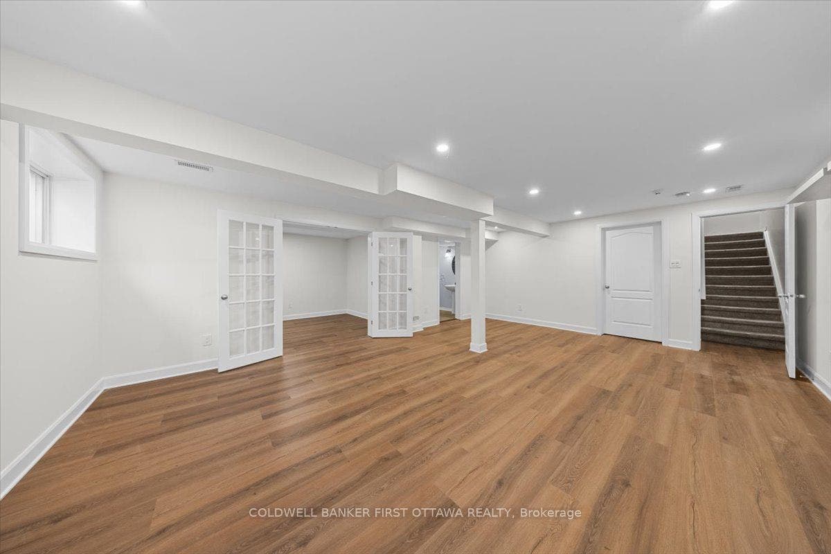 2898 FINDLAY CREEK Drive, Blossom Park - Airport And Area, Ottawa ON K1T 0G6