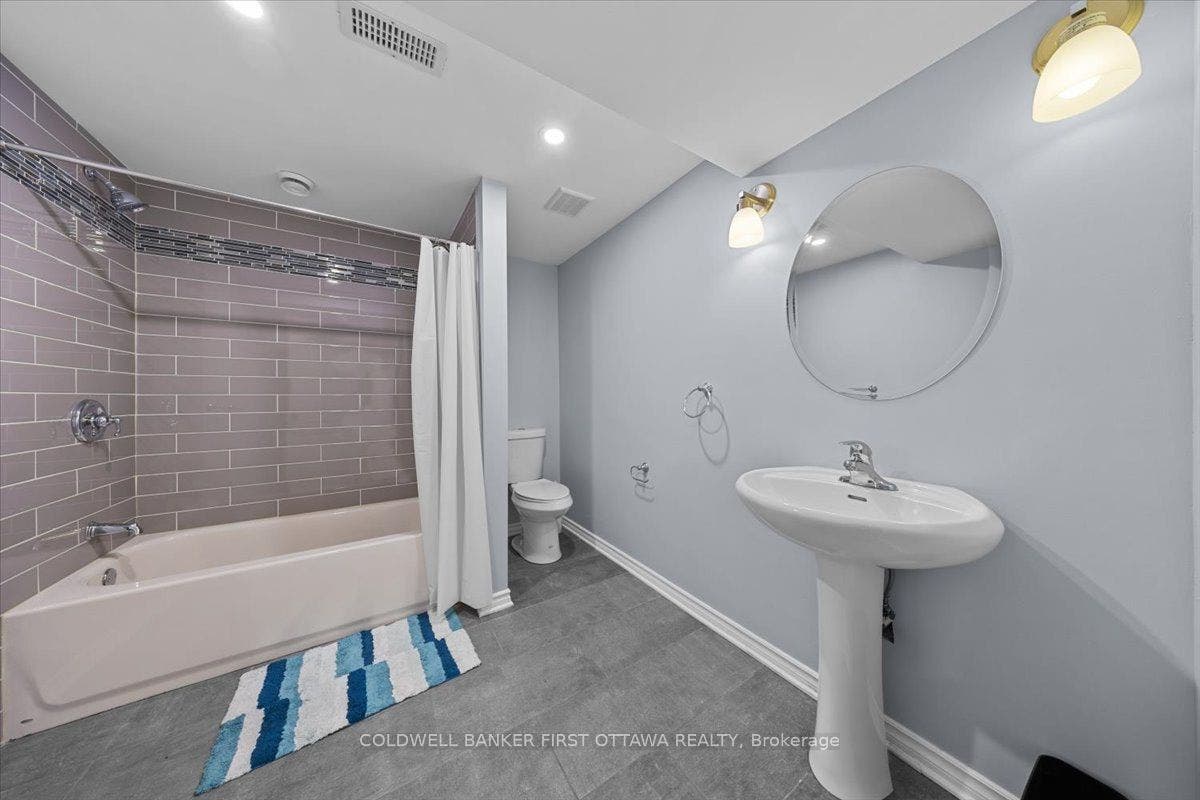 2898 FINDLAY CREEK Drive, Blossom Park - Airport And Area, Ottawa ON K1T 0G6
