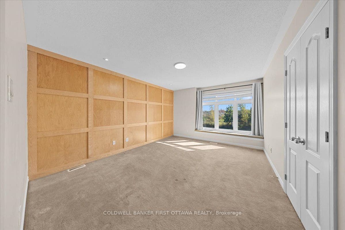 2898 FINDLAY CREEK Drive, Blossom Park - Airport And Area, Ottawa ON K1T 0G6