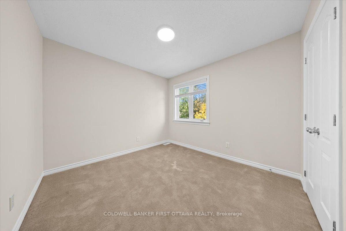 2898 FINDLAY CREEK Drive, Blossom Park - Airport And Area, Ottawa ON K1T 0G6