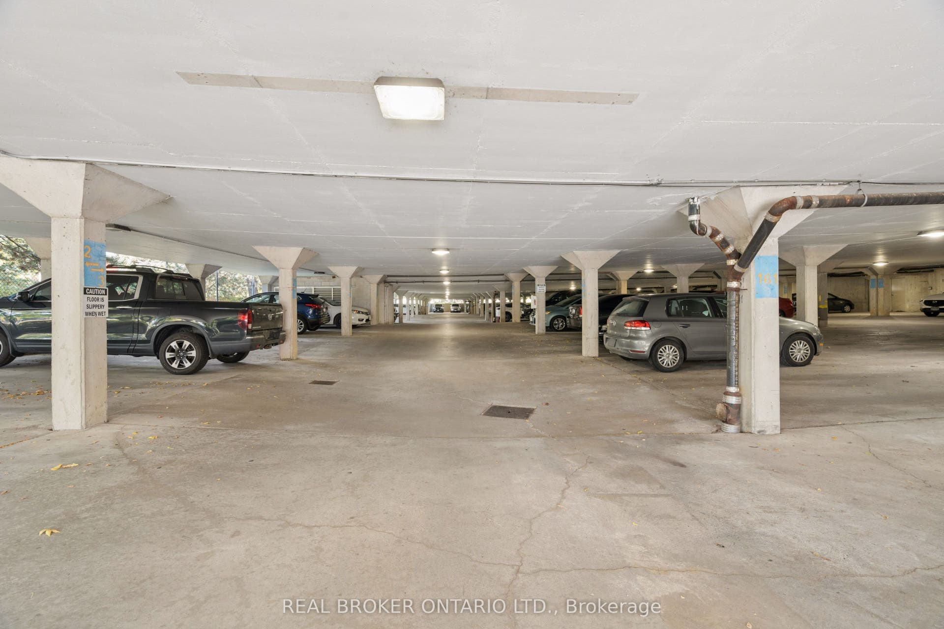35 Green Valley Drive, #508, Kitchener, Waterloo ON N2P 2A5 35 Green Valley Drive, #508, Kitchener, Waterloo ON N2P 2A5
