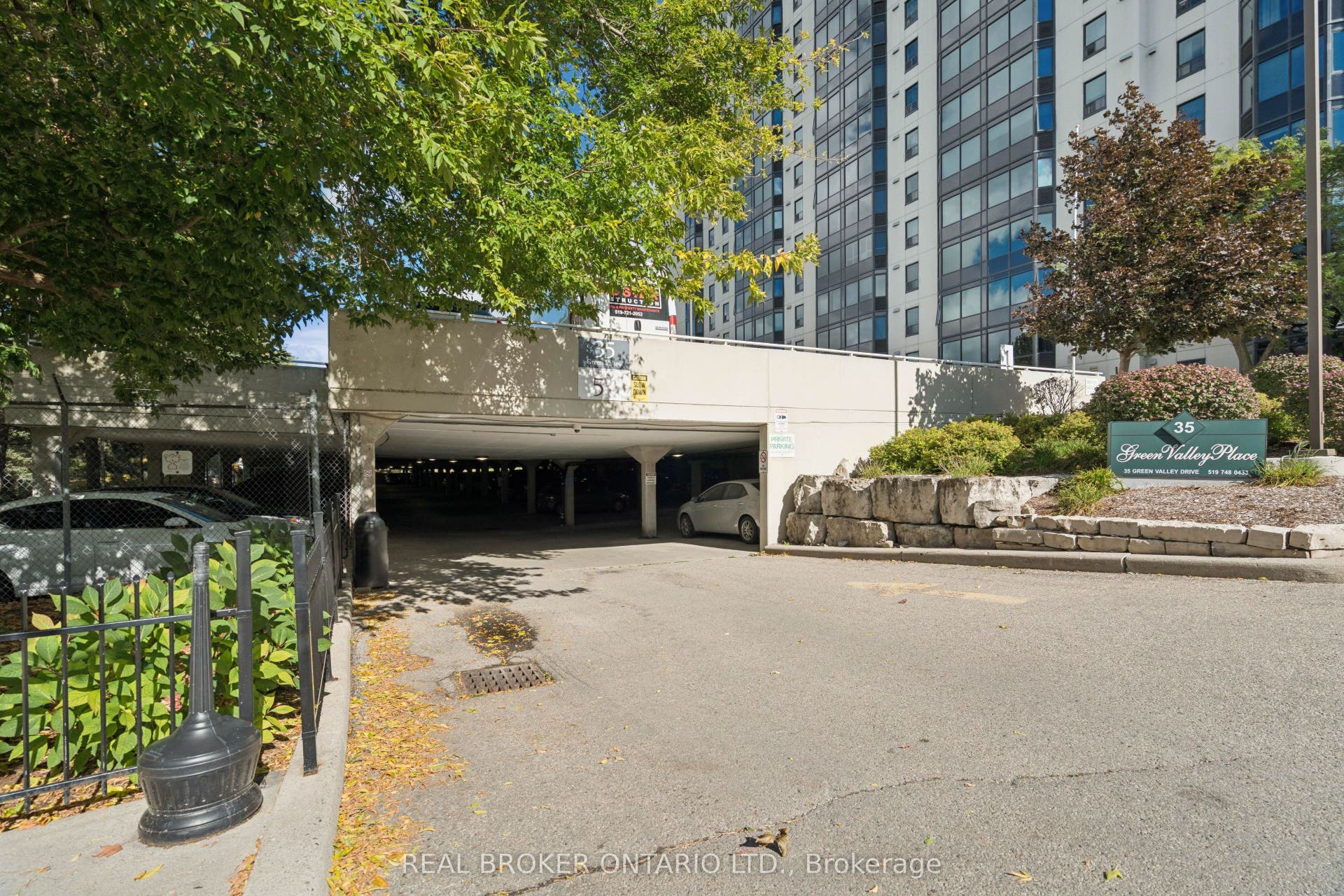 35 Green Valley Drive, #508, Kitchener, Waterloo ON N2P 2A5 35 Green Valley Drive, #508, Kitchener, Waterloo ON N2P 2A5